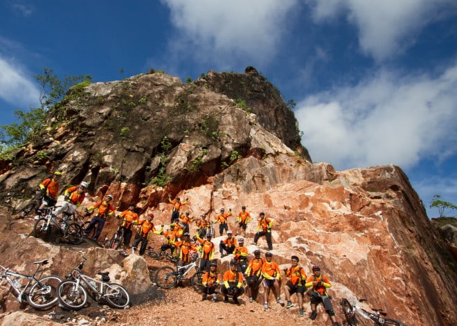 Bukit Batu dan AxiCBic Pekanbaru (Pic: Yusfian)